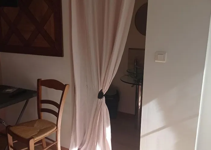 La Saint-martin Bed & Breakfast